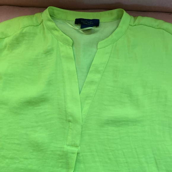 EUC. Rachel by Rachel Ray sleeveless lime, green, semi sheer top. - Picture 2 of 8